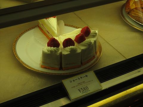 ホテルオークラ　テイクアウト　ケーキ